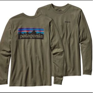 XL Green Patagonia Long Sleeve Shirt